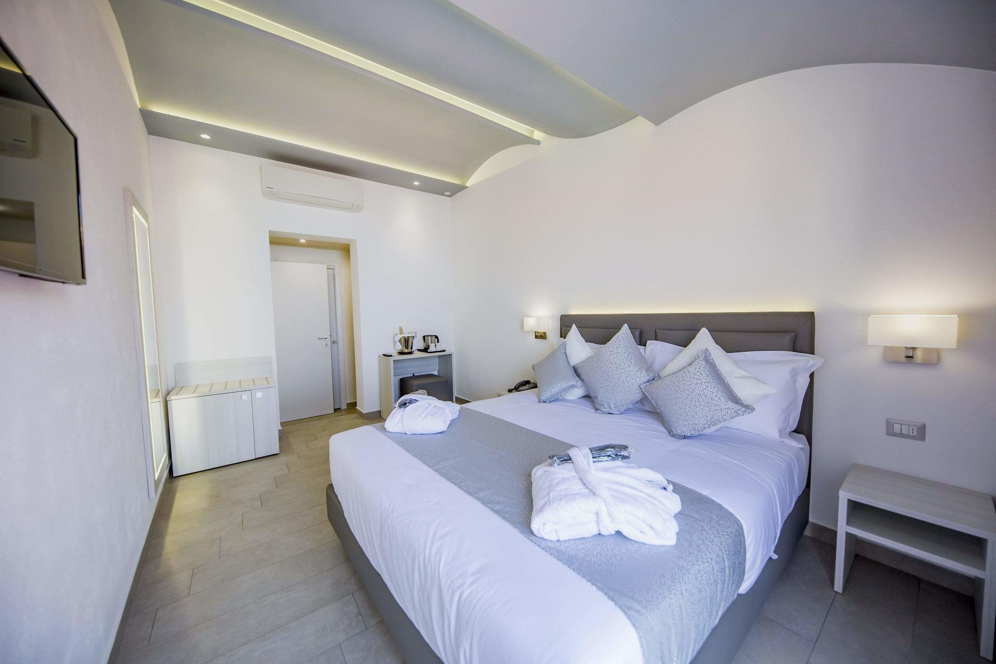 Ossuna Bay Hotel Boutique Cefalu Bagian luar foto